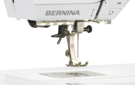 BERNINA 475 QE от магазина Promily в Москве