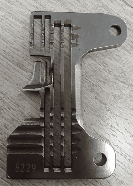 Игольная пластина E229 (20715002) от магазина Promily в Москве